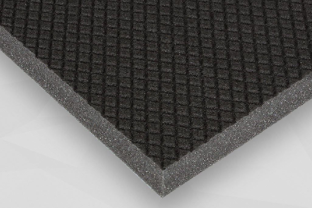 Ausschnitt einer PUR-Schaumstoffplatte mit Rautenmuster