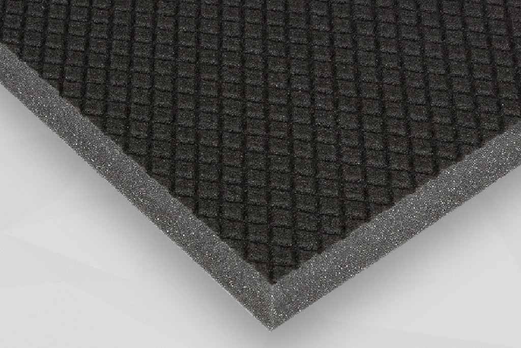 Ausschnitt einer PUR-Schaumstoffplatte mit Rautenmuster